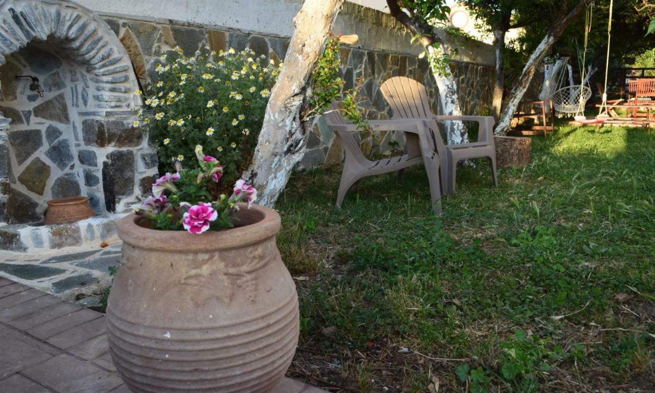 Central House With Quiet Garden Kissamos Exterior photo
